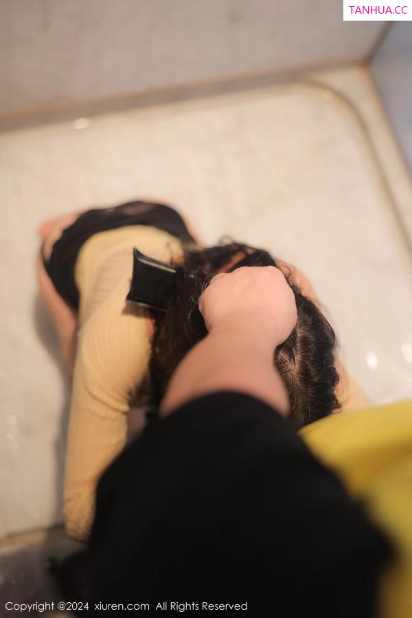   [XiuRen]高清写真图 2024.03.05 No.8181 小薯条nienie 性感清纯第80张图片